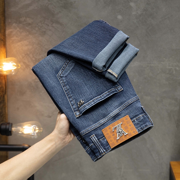 ブランドジーンズ側面デザイン